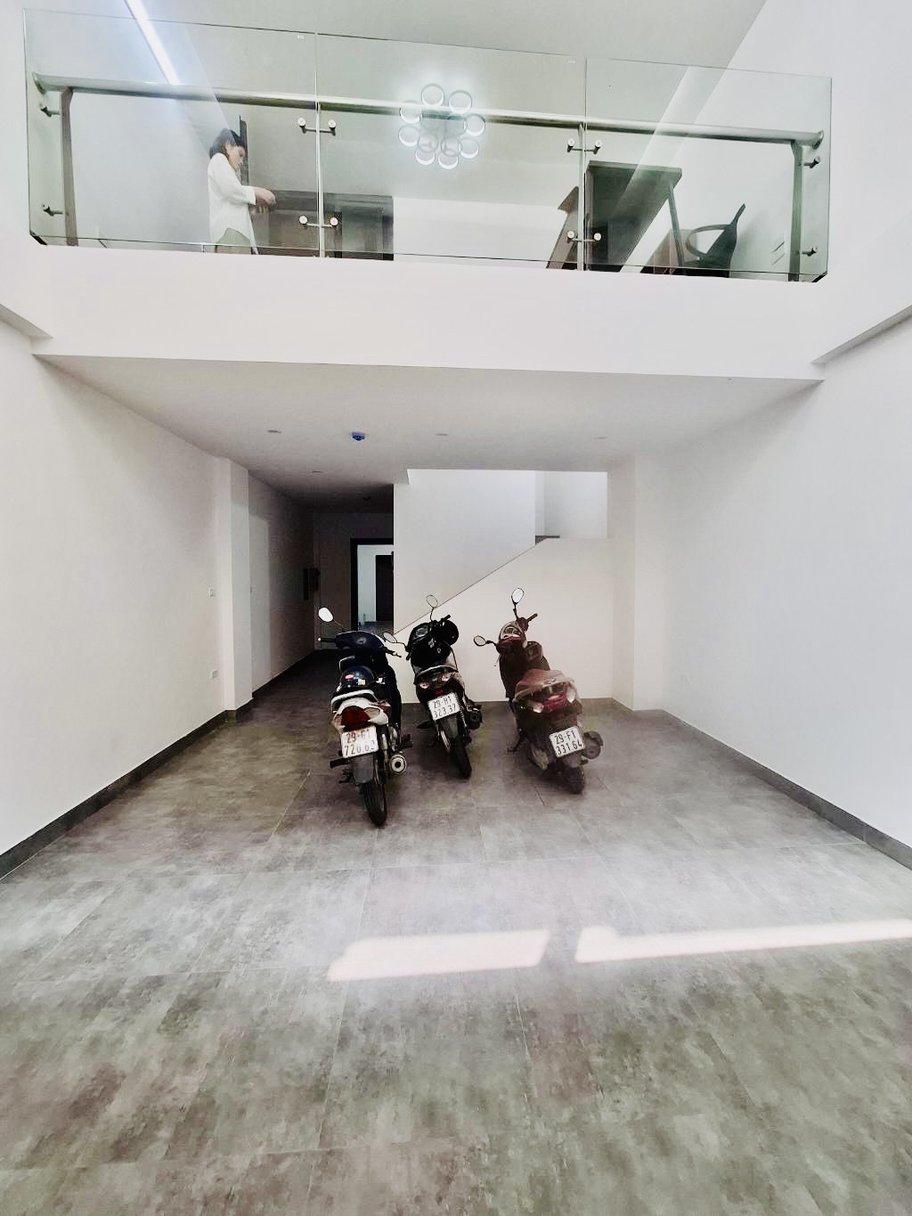 BÁN NHÀ PHỐ MINH KHAI – GARA Ô TÔ – DIỆN TÍCH 88M x 7 TẦNG - THANG MÁY. GIÁ BÁN 25.35 TỶ - Ảnh chính