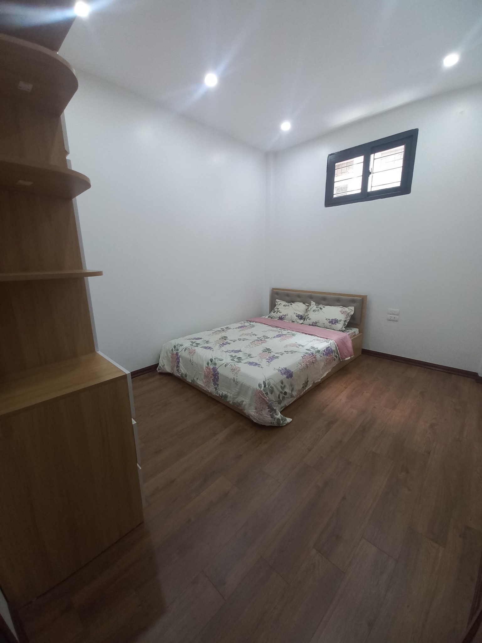 Ô TÔ ĐỖ CỬA - KINH DOANH - THOÁNG 2 MẶT TRƯỚC, SAU - NHÀ ĐẸP Ở NGAY - CÁCH PHỐ 40M - FULL NỘI THẤT - Ảnh 2