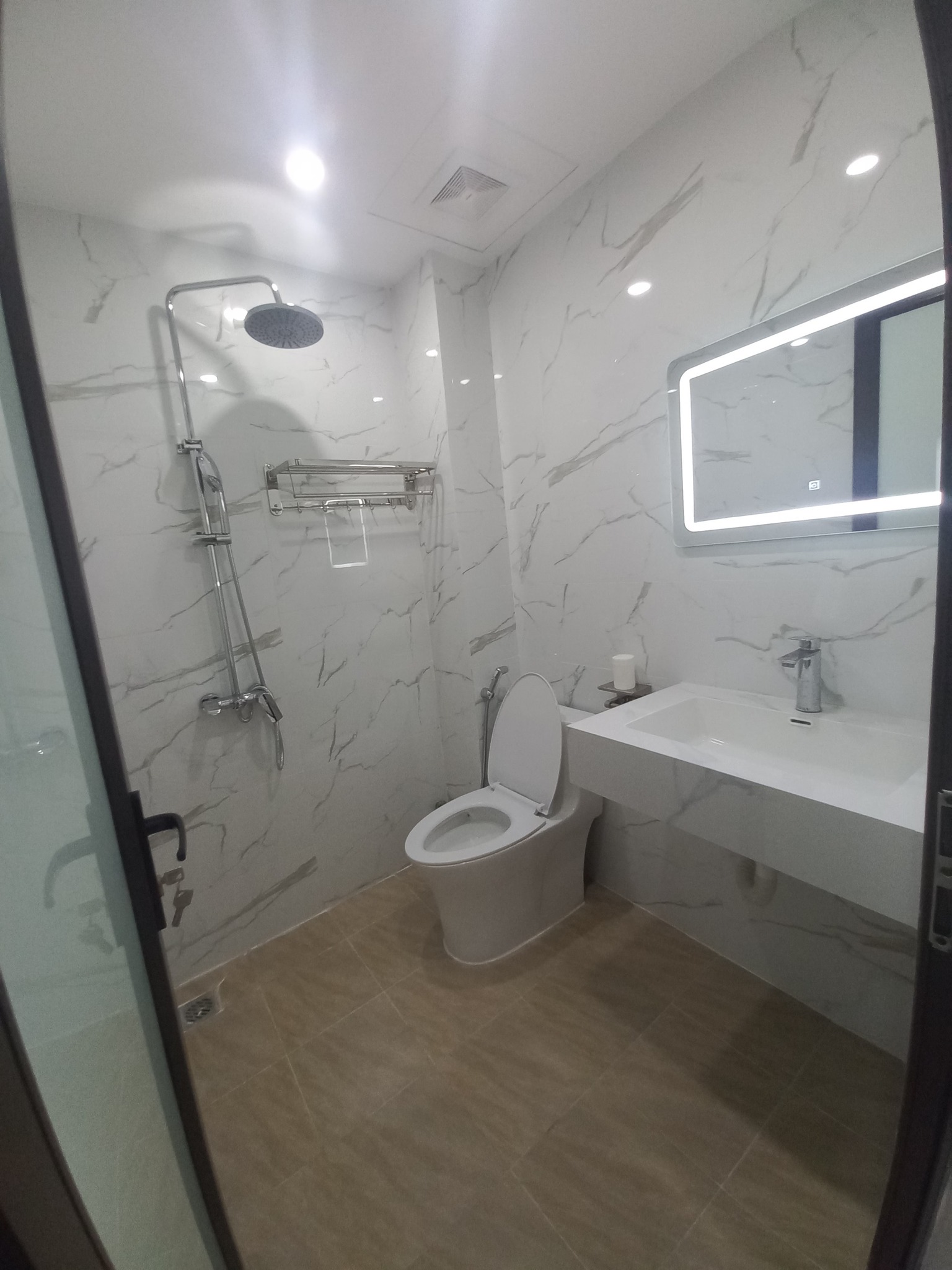 Ô TÔ ĐỖ CỬA - KINH DOANH - THOÁNG 2 MẶT TRƯỚC, SAU - NHÀ ĐẸP Ở NGAY - CÁCH PHỐ 40M - FULL NỘI THẤT - Ảnh 3
