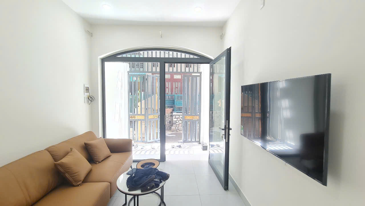 Bán nhà đẹp hẻm phố Tây Nguyễn Thiện Thuật Diện tích: 35m2, bán: 4.8 tỷ  Liên hệ: e Trinh - Ảnh 4