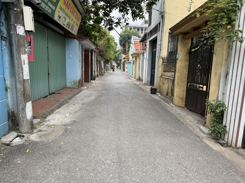 Cần bán đất 2 mặt thoáng 43,7m2 đất ngõ Kẻ Tạnh, Giang Biên. Đường ô tô thông, gần trường chợ - Ảnh 3
