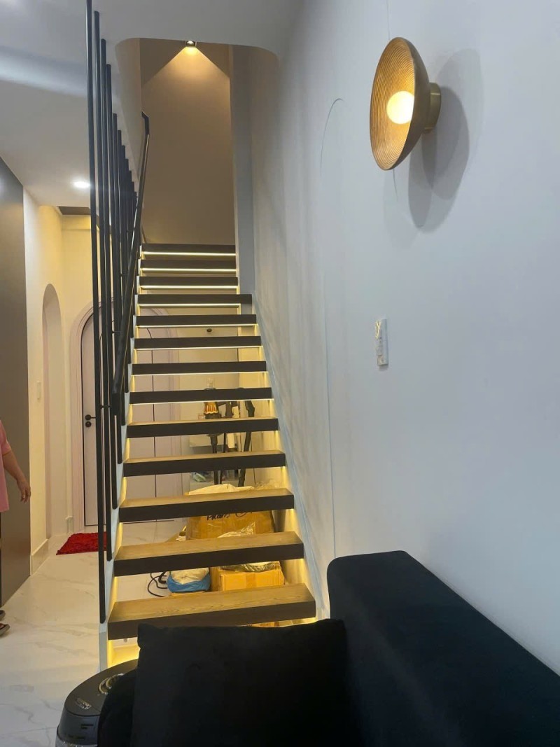Bán nhà 56m², 2 tầng, 3PN, 3WC, Q.9, 4.69  tỷ, sổ hồng - Ảnh 1