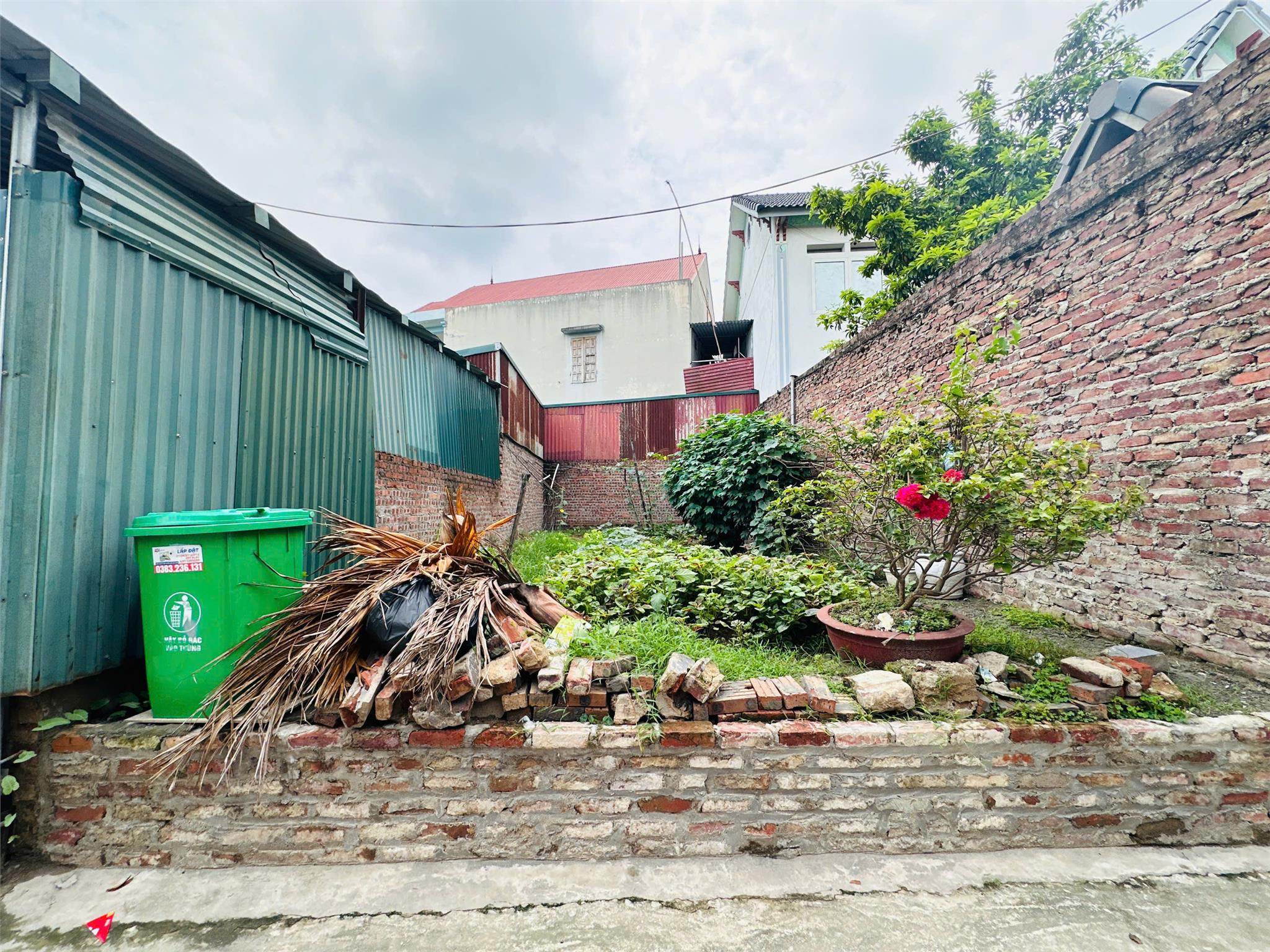 Hàng đẹp giá rẻ tại Đông Lai-Quang Tiến-SS đường thông ô tô sát trục chính - Ảnh 1