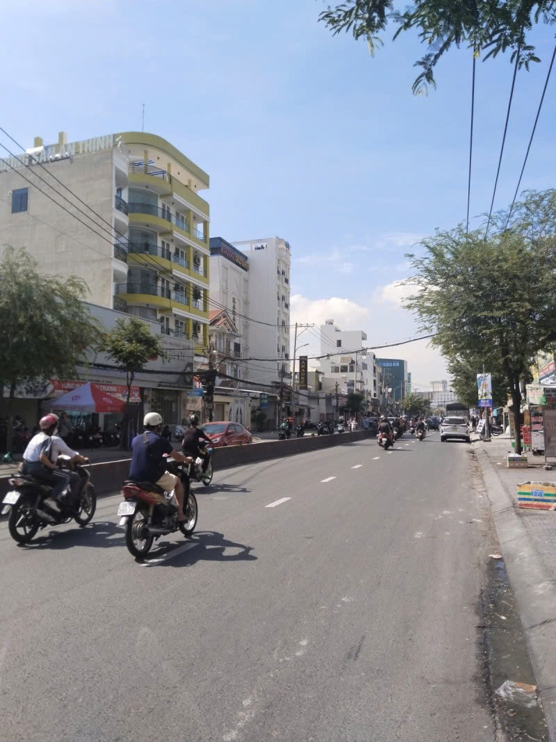 Bán nhà Mặt tiền Huỳnh Tấn Phát - gần Nguyễn Thị Thập, 5.9x26m, Cấp 4- tiện xây, 23.9 tỷ - Ảnh chính