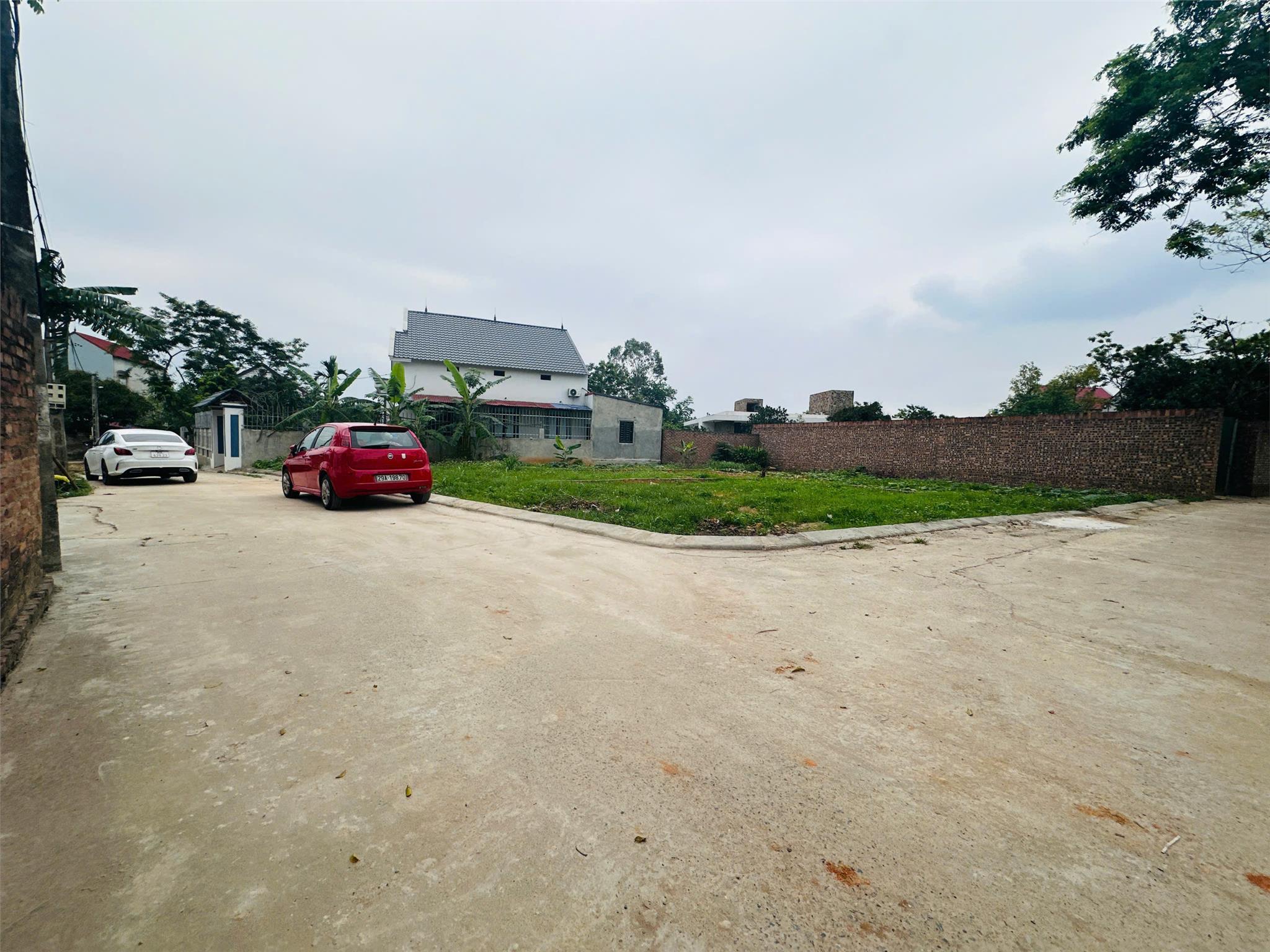 102m Sơn Đoài-Tân Minh đường 5m cực thoáng GIÁ CHỈ 2OTR/M ô tô tránh nhau. - Ảnh 1