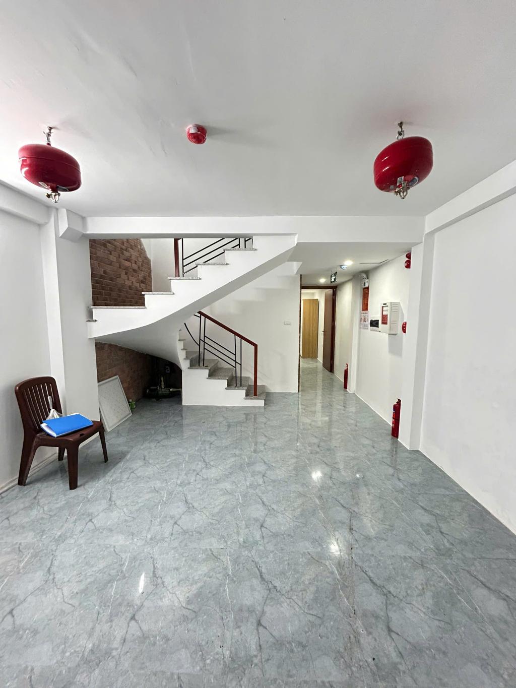 Bán nhà CCMN Trần Duy Hưng, Cầu Giấy, ngõ nông, 50m2, 6 tầng, Mt 4m, chỉ 17.4 tỷ - Ảnh 1