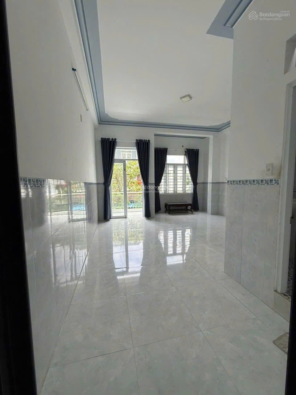 Cho thuê nhà đẹp 90m2 3 tầng khu KDT Lê Hồng Phong 2 giá rẻ 15tr/tháng - Ảnh 1