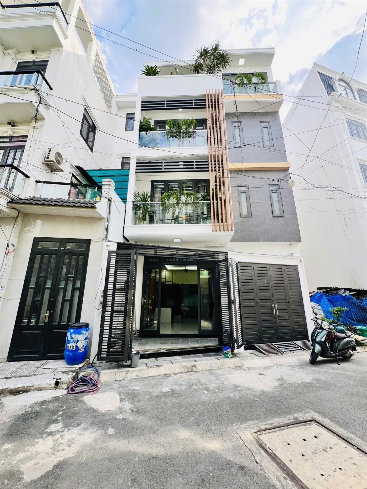 NHÀ ĐẸP - GIÁ TỐT - Bán Nhà Tại 1/ Đường Trần Thị Hè, Phường Hiệp Thành, Quận 12, HCM - Ảnh chính