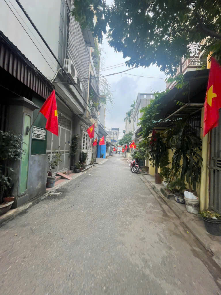 CHỦ KẸT TIỀN GIẢM CHÀO 500TR - BÁN GẤP LÔ ĐẤT 65M2 FULL THỔ - PHÚC LỢI - LONG BIÊN - GIÁ CHỈ HƠN - Ảnh 1