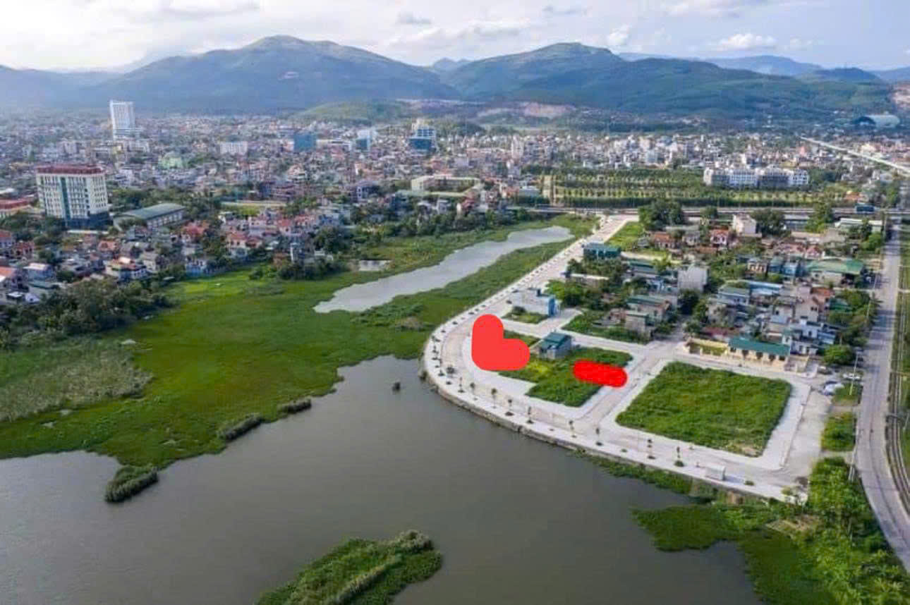 MÌNH CẦN BÁN LÔ ĐẤT ĐẸP MẶT HỒ Ở P.QUANG TRUNG- TP.UÔNG BÍ- QUẢNG NINH - Ảnh chính