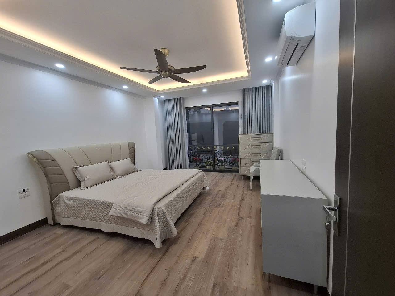 Bán nhà phố Hoàng Cầu, Đống Đa 45m2, 5T, MT4.3m chỉ 1 nhà ra phố sát Hồ Hoàng Cầu - Ảnh 2