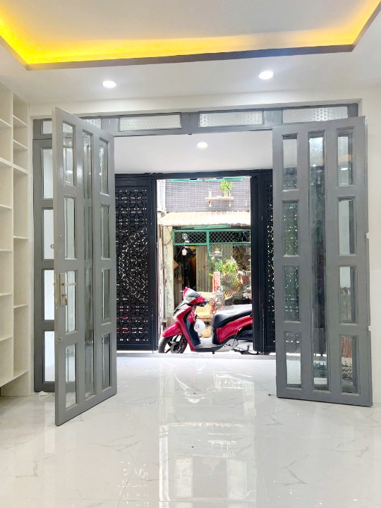 Bán nhà hẻm số 9 Âu Dương Lân Phường 3 Quận 8 - Ảnh chính