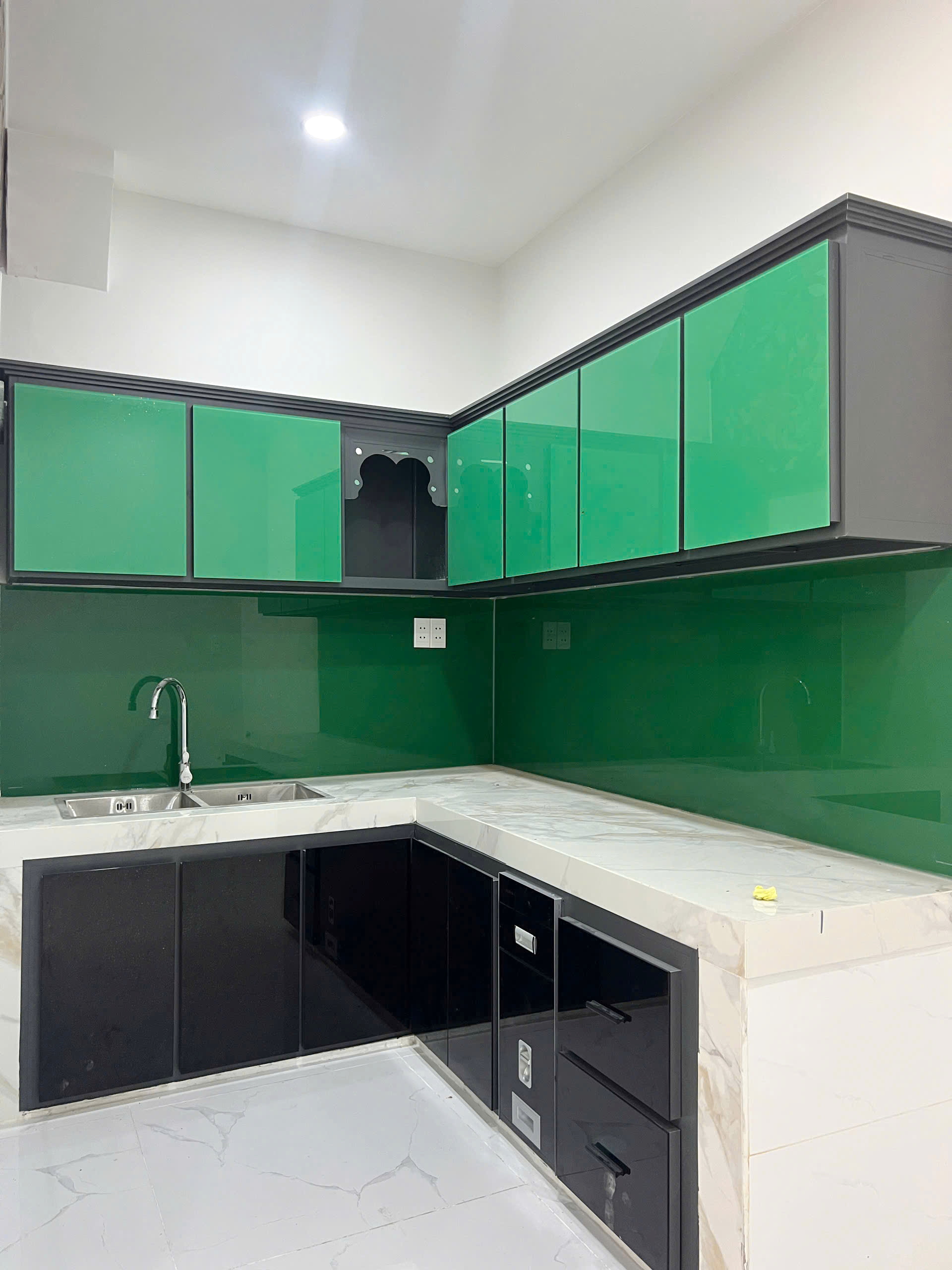 Bán nhà hẻm số 9 Âu Dương Lân Phường 3 Quận 8 - Ảnh 2