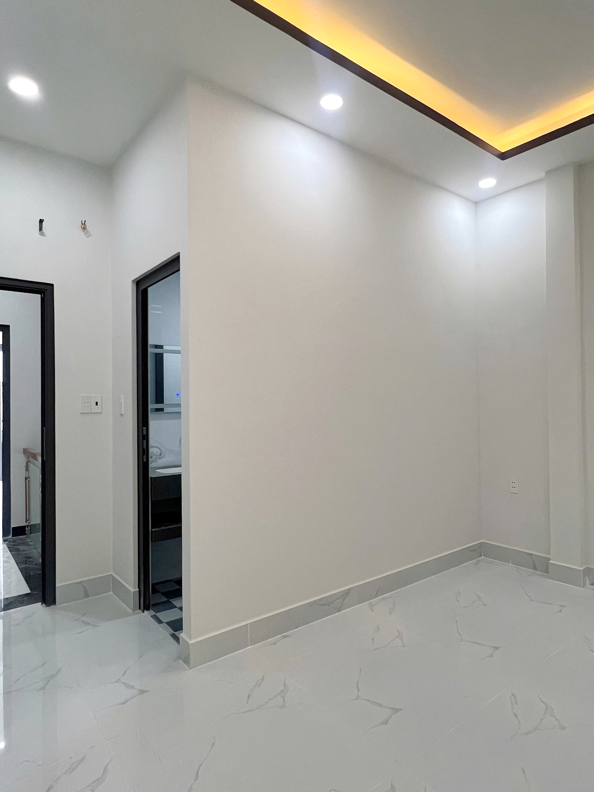 Bán nhà hẻm số 9 Âu Dương Lân Phường 3 Quận 8 - Ảnh 3