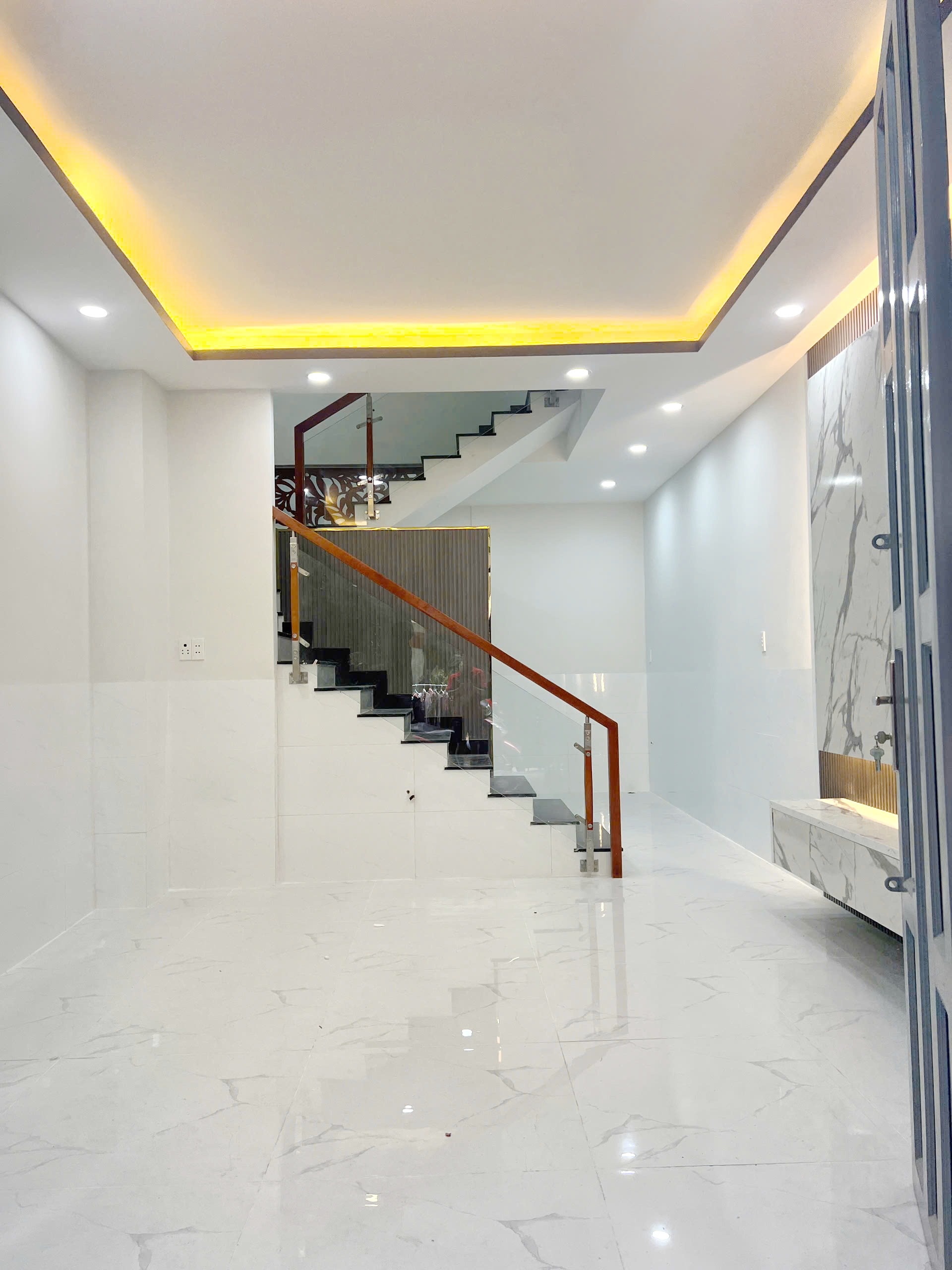 Nhà 4 tầng (4.2x12m) hẻm xe hơi tới nhà gần đường Âu Dương Lân, P3 Q8 giá 6.6 tỷ - Ảnh 1
