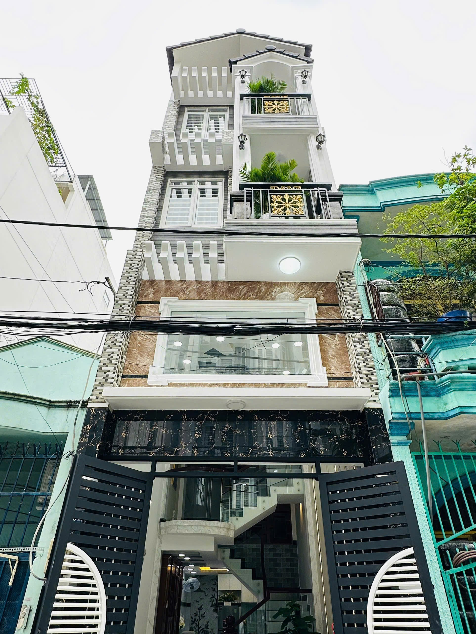 Nhà mới xây 5 tầng, Giá đỗ 6ty65o - Ảnh chính