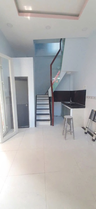 Nhà góc 3 tầng hẻm thông 432 Dương Bá Trạc P1Q8. Giá 2.18 tỷ TL - Ảnh 1