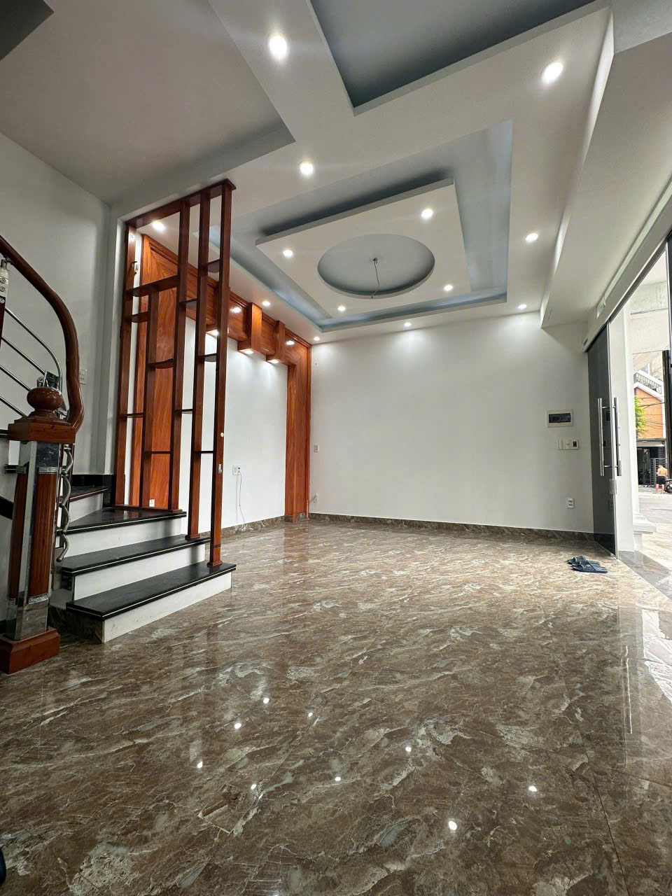 Bán nhà Thiên Lôi 4 tầng, đường 7m ô.tô đỗ vài chiếc, Giá 3.65 tỉ cực hiếm - Ảnh 1