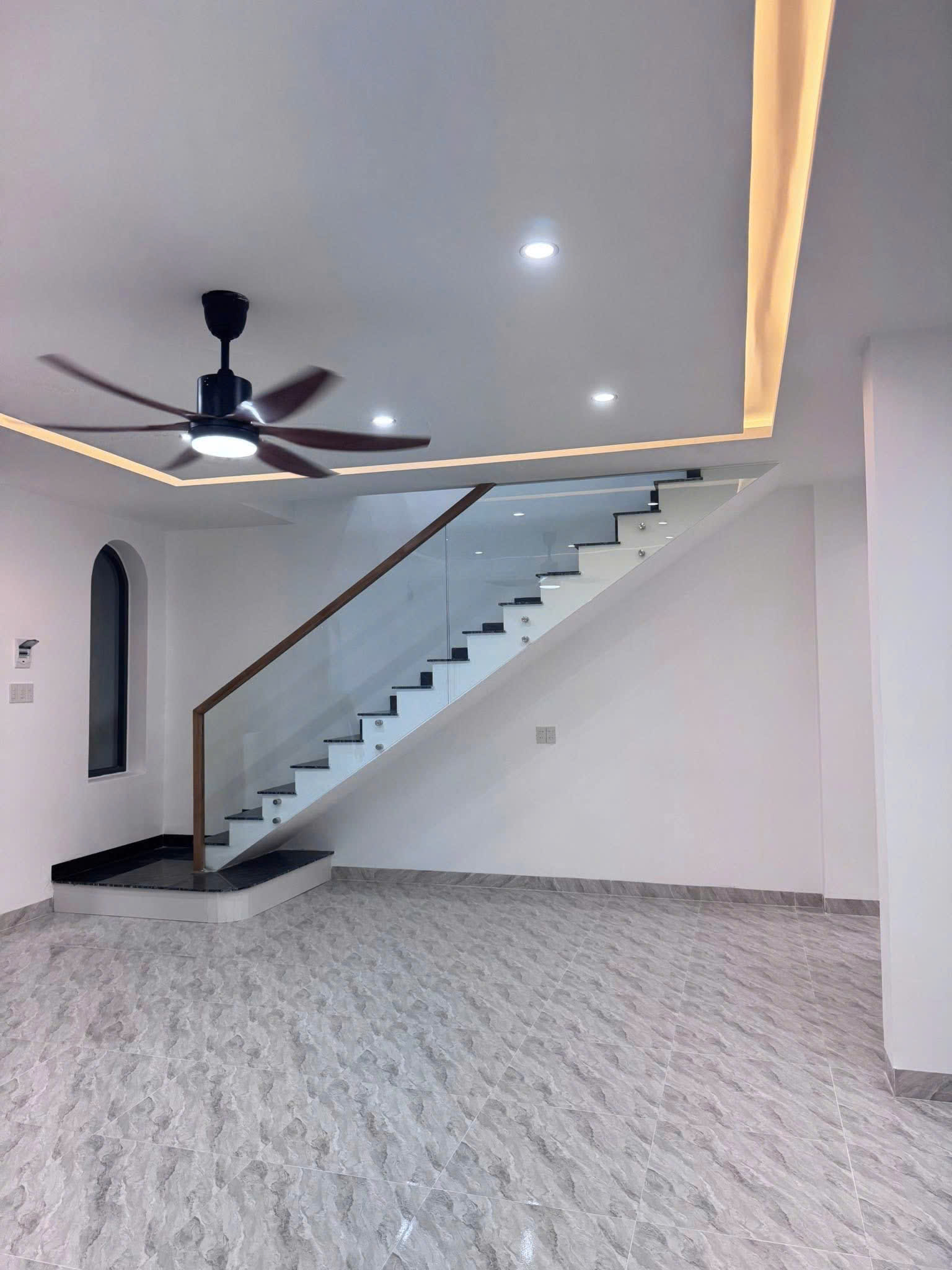 BÁN NHÀ 2 TẦNG MỚI HẺM CÂY DUỐI - PHÚ ÂN NAM 3<br>- DT: 62,8m2 ngang 8,8m. DTSD: 125m2 , 2 tỷ 400 - Ảnh 2