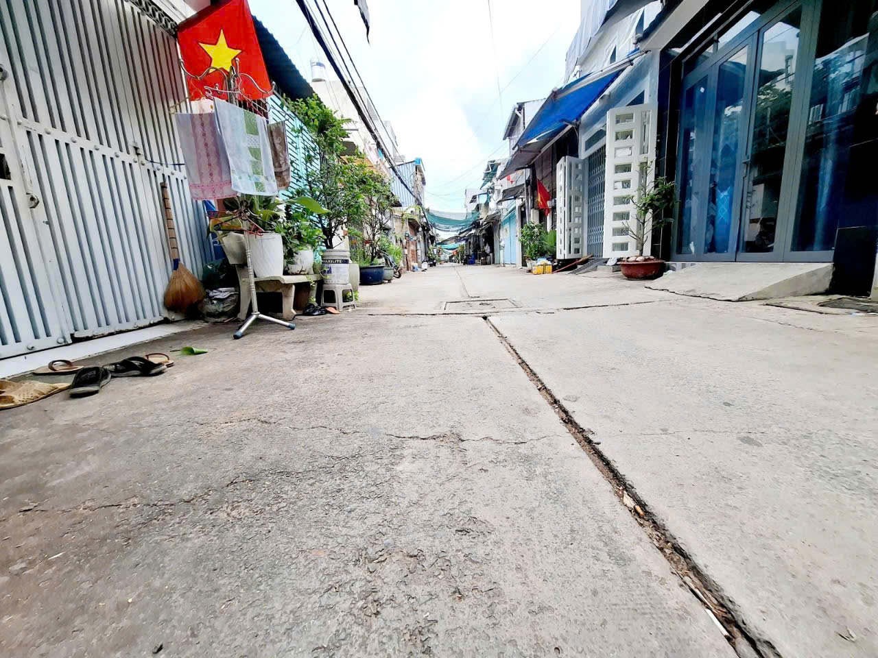 Bán Gấp nhà đường số 3 BHH hẻm 6m gần mặt tiền 56m2,2 Tầng Nhỉnh 3 tỷ - Ảnh 1