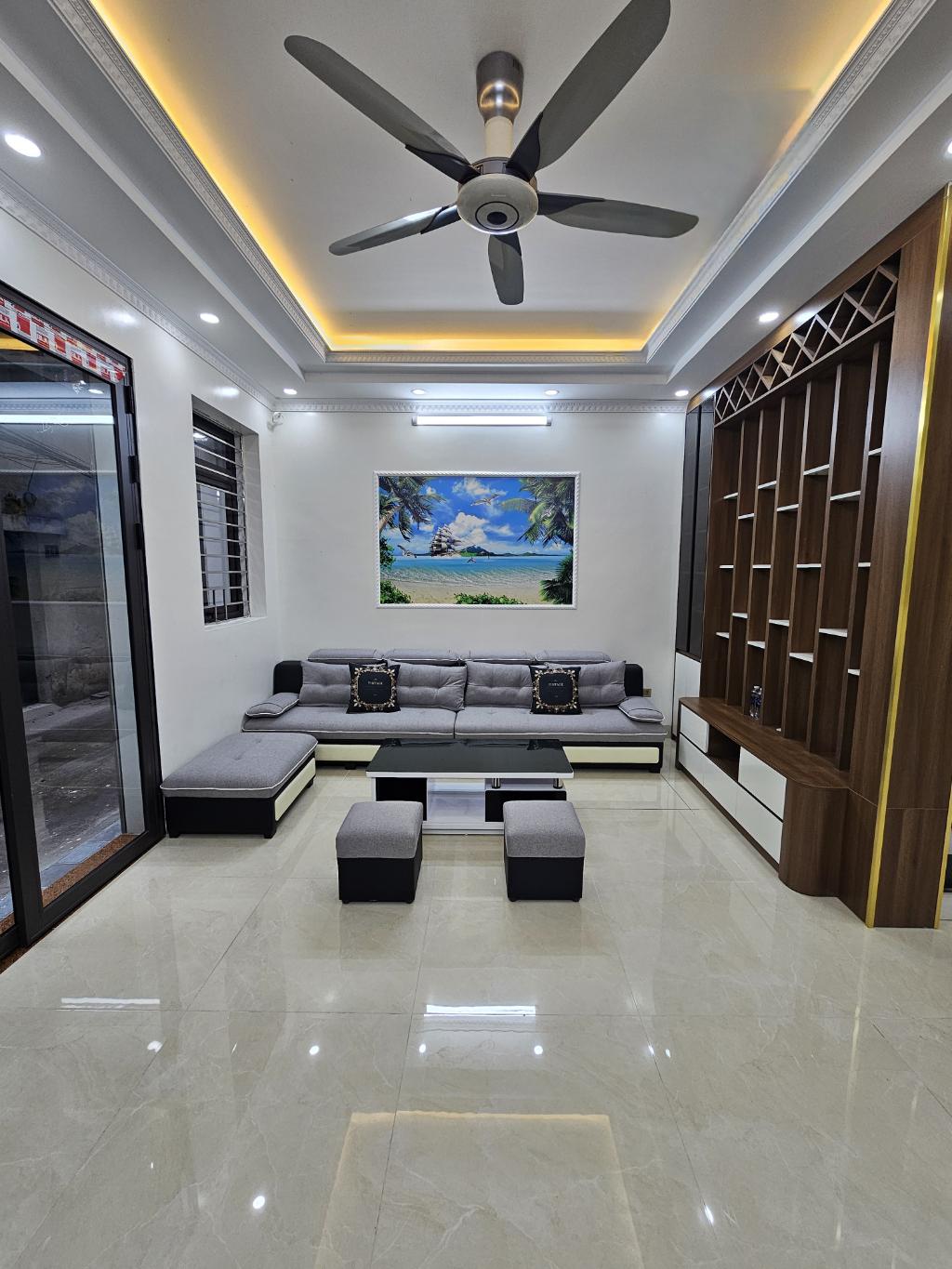 Nhà 5 tầng  Thang máy xịn  View hồ – phân lô cán bộ Tam Trinh  Giá 12.8 tỷ<br>MỘT KHOẢNG TRỜI RIÊNG - Ảnh 1