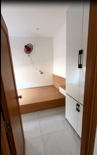 ♥ Nhà  kiệt Hoàng Diệu gần Nguyễn Hoàng, Nguyễn V Linh, 32m2 2 tầng nội thất mới đẹp ở ngay - Ảnh 3