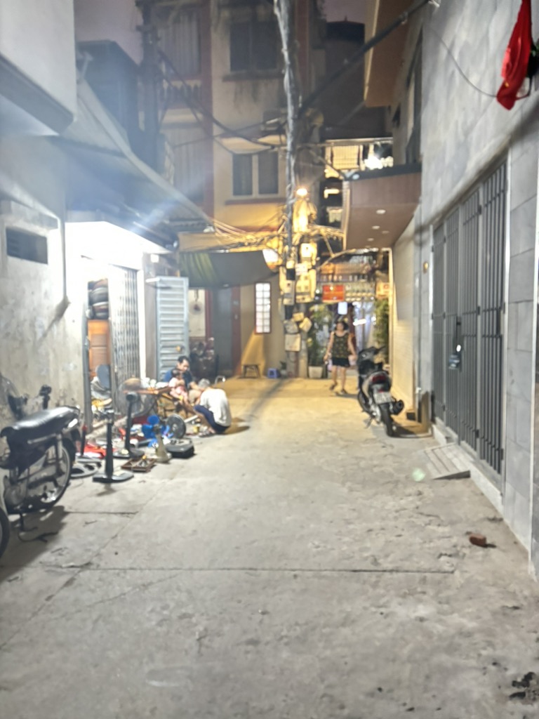 Thế Long ẩn hiện, Nhà đep như Ngọc giữa lòng Hà Nội, ô tô vào nhà, chuẩn khí đón tài giữ phúc - Ảnh chính