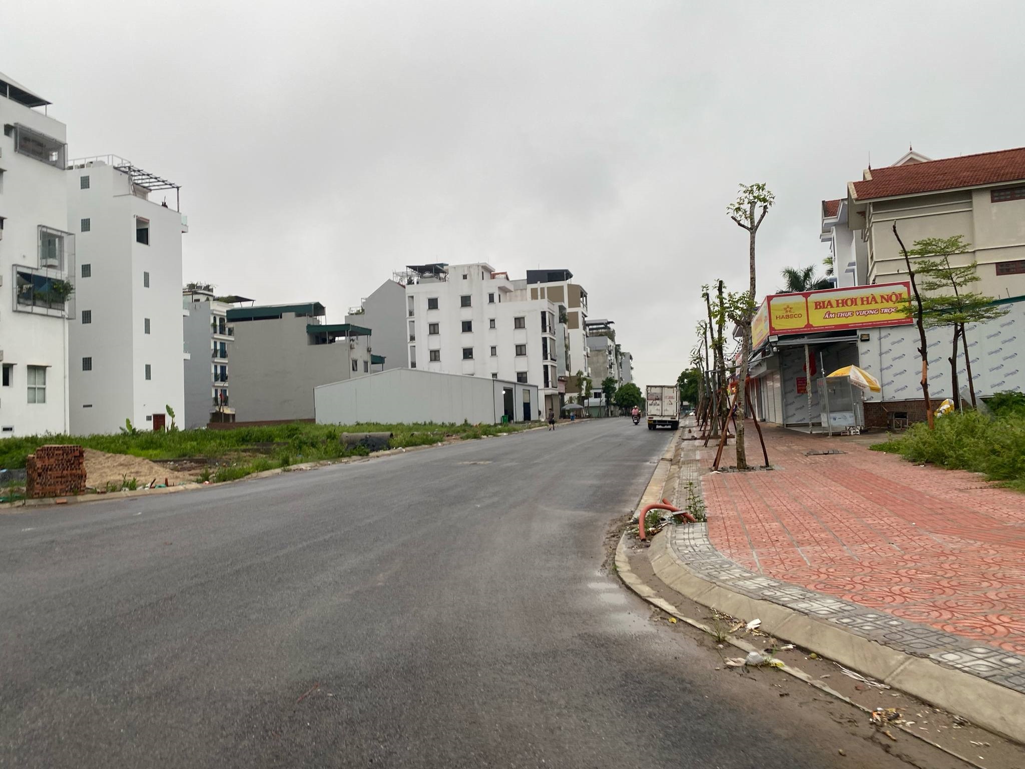 Bán đất TDC Ngọc Thụy, Long Biên 45m2, mt 4.2 m, view công viên, kinh doanh , giá chào nhỉnh 14 tỷ - Ảnh chính