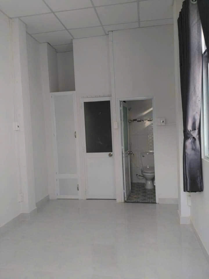 MẶT TIỀN Nguyễn Kiệm, DT 50m2, Dòng tiền 14tr/tháng, giá chỉ 5 tỷ. - Ảnh 1