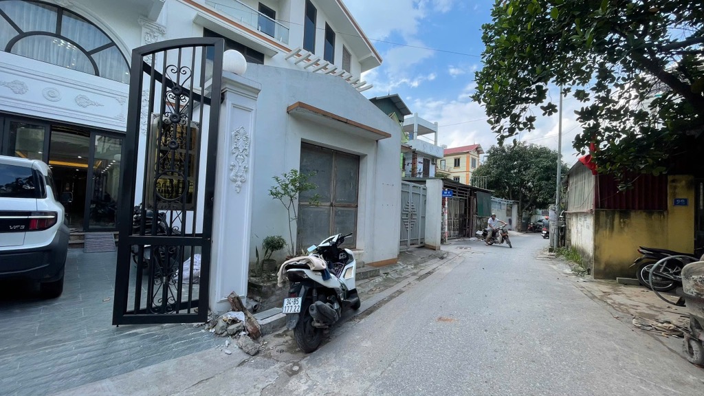NHÀ MỚI PHỐ TRẠM nhỉnh 19 tỷ NGÕ Ô TÔ GARA THANG MÁY,LONG BIÊN HÀ NỘI - Ảnh chính