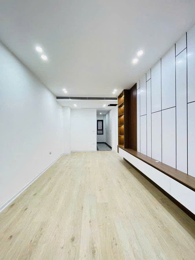 Nhà mới đẹp, trung tâm Đống Đa, Ô TÔ đỗ cửa, 40m x 7 tầng Thang máy.LH: 0845369333 - Ảnh chính
