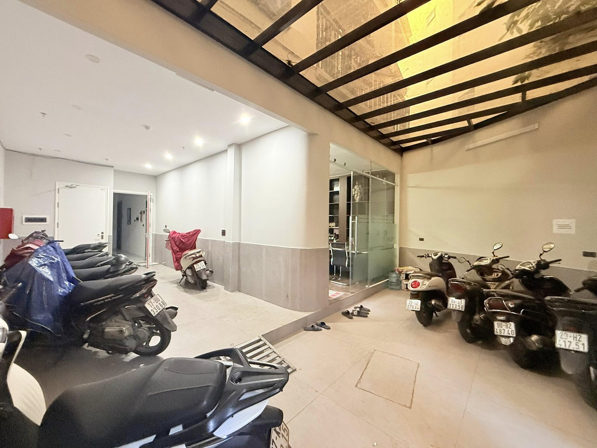 Bán nhà Apartment(CCMN) Đường Giải Phóng,Thanh Xuân 145m/5T Thang máy,MT 5.5m 38 Tỷ - Ảnh 4