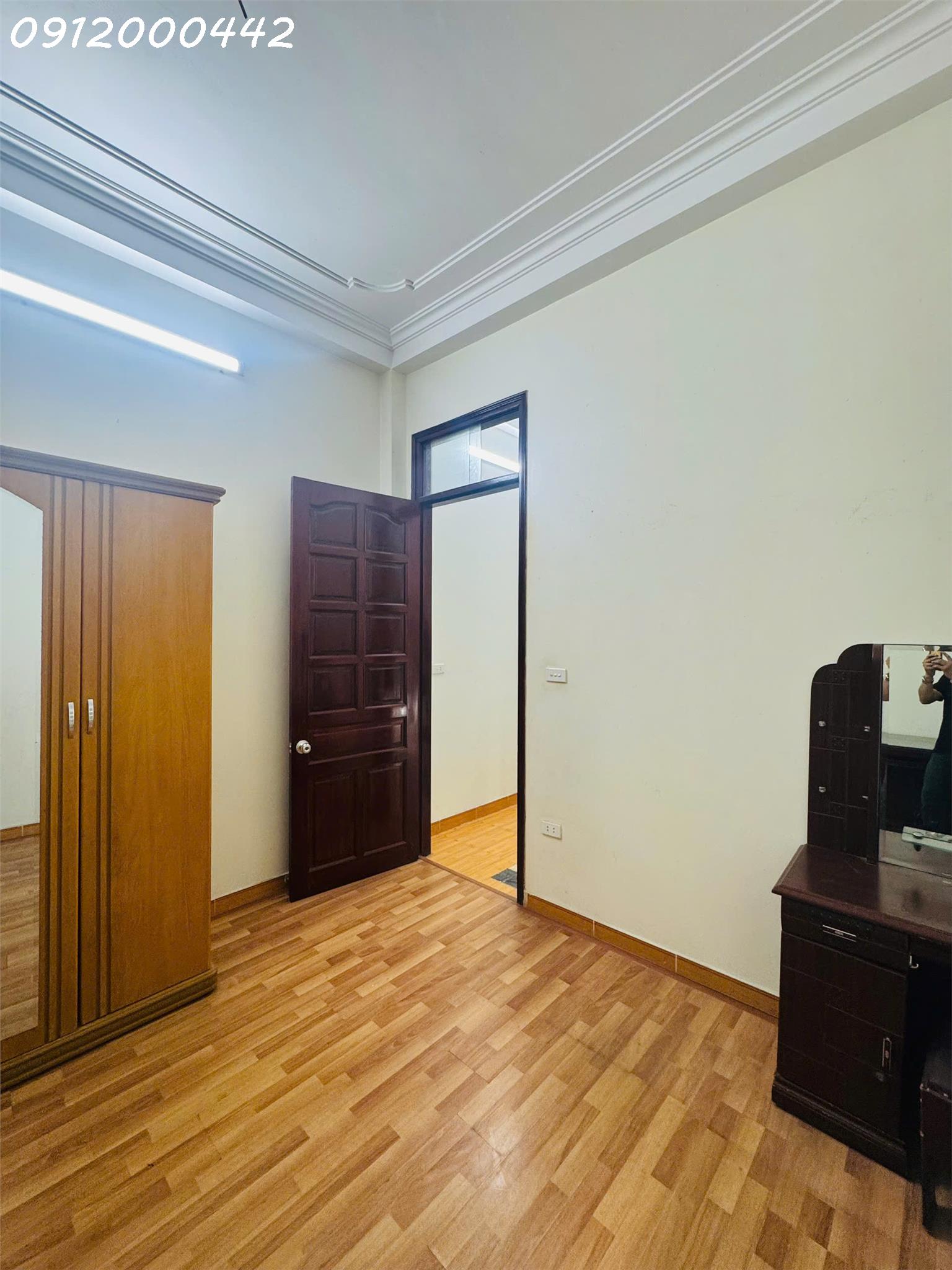 CHÍNH CHỦ CẦN BÁN NHÀ PHỐ NHÂN HÒA 42m2 4 tầng GIÁ 9X TỶ– THANH XUÂN – VỊ TRÍ ĐẮC ĐỊA, GẦN HAPULICO - Ảnh 3