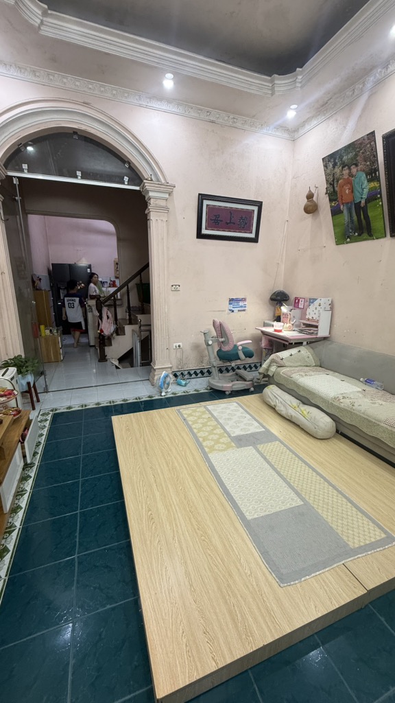 Bán nhà Quan Hoa, Cầu Giấy, 96m2, 3 tầng, Mt 4.2m, chỉ 23 tỷ - Ảnh chính