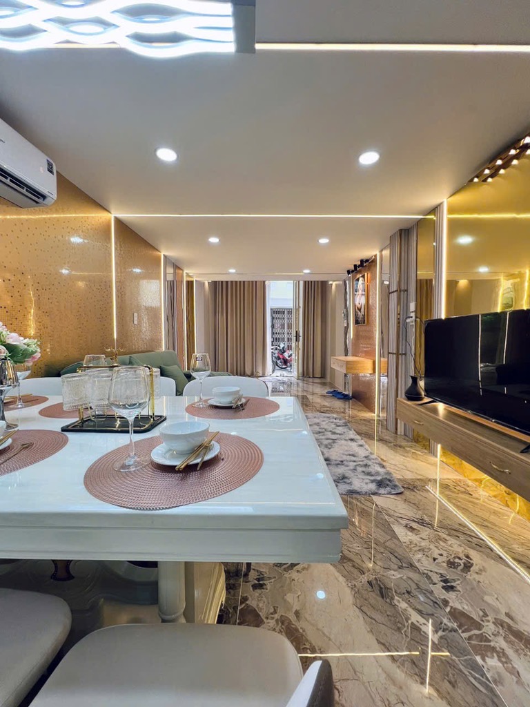 Bán nhà Tân Bình 48m2 3 tầng full nội thất, 10m ra phố, 5.85 tỷ. - Ảnh chính
