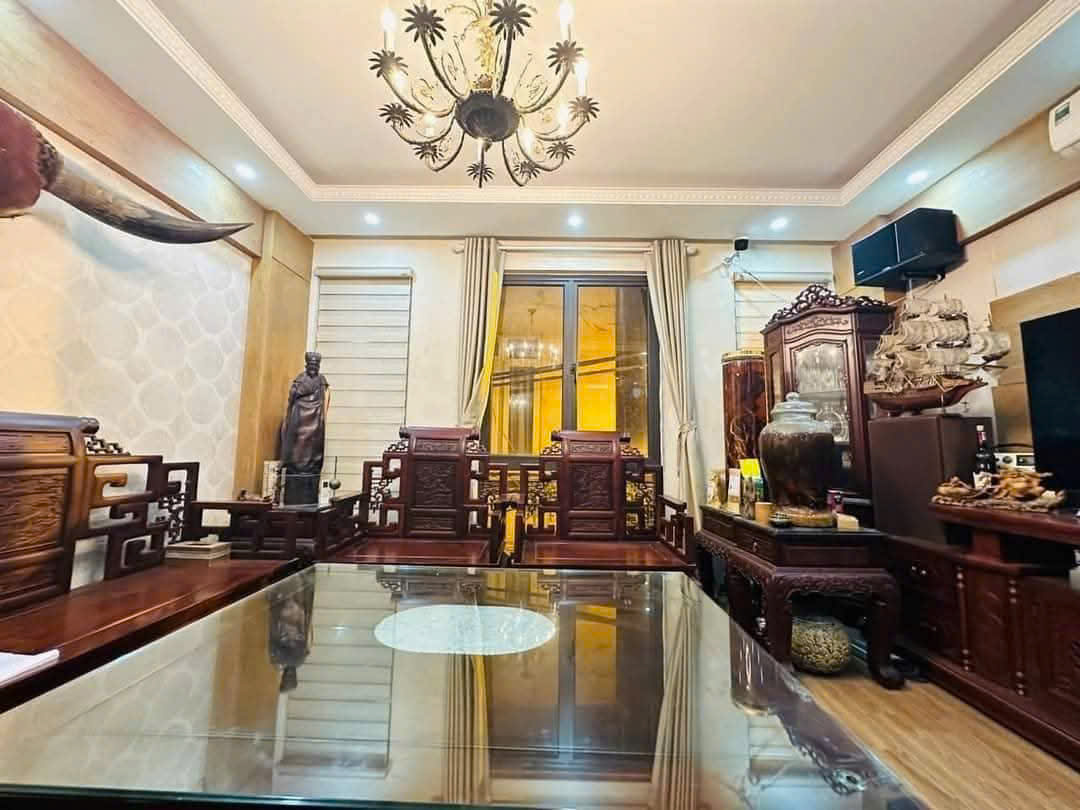 BÁN NHÀ NGUYỄN VĂN HUYÊN, PHÂN LÔ, ÔTÔ TRÁNH, KINH DOANH, VIEW ĐẮC ĐỊA, 75M2 CHỈ 24 TỶ - Ảnh 1