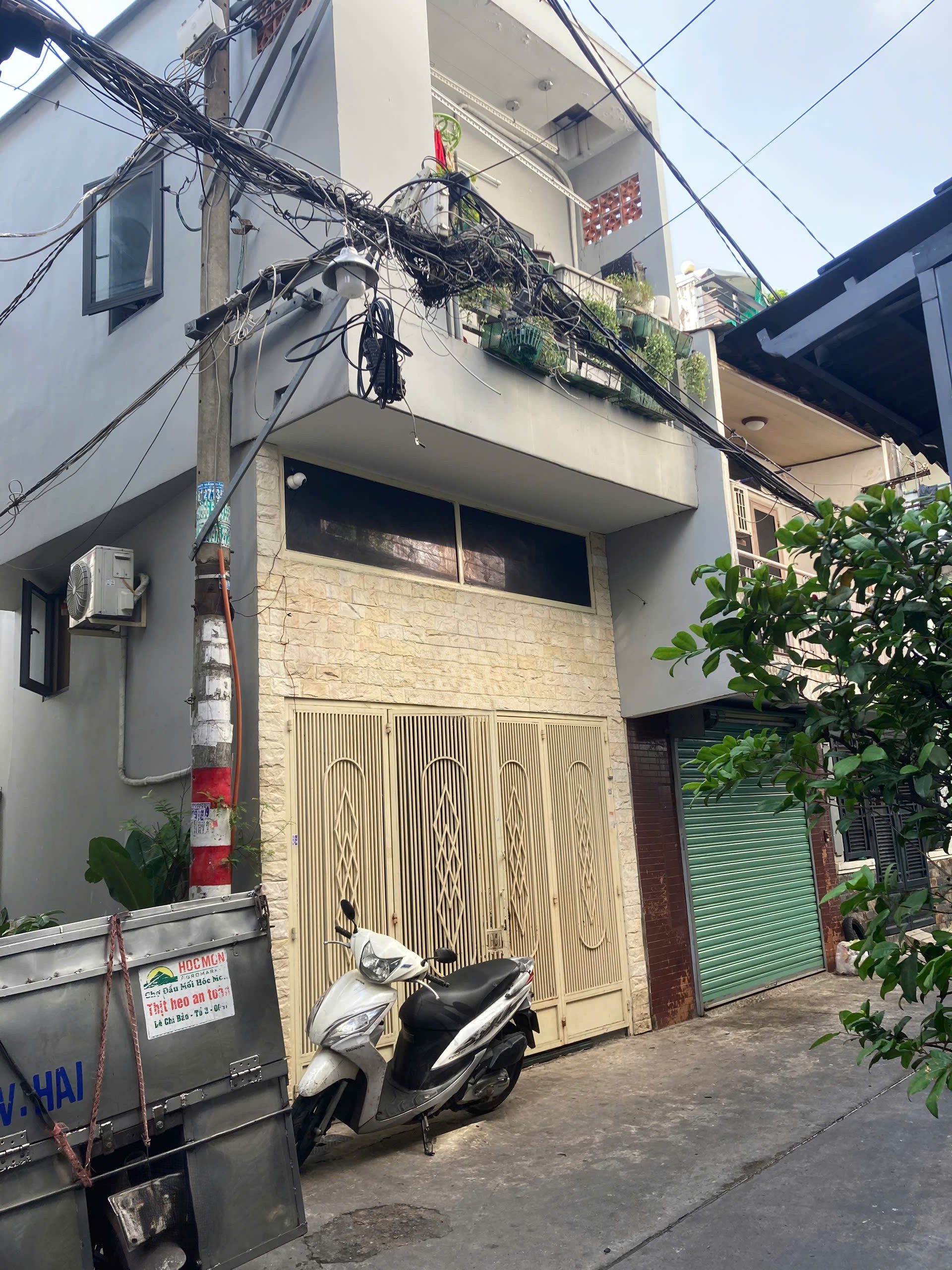 Bán nhà CMT8, Tân Bình, gần CV Lê Thị Riêng, 28m2, 1 trệt 1 lửng 1 lầu , nhỉnh 4 tỷ. - Ảnh chính