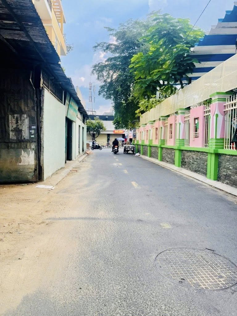 DƯỚI ĐỊNH GIÁ - MẶT TIỀN KD KHU CHỢ VẢI TÂN PHÚ - 88M X 2T 5.1❌18 NHỈNH 10🧄 - Ảnh 1