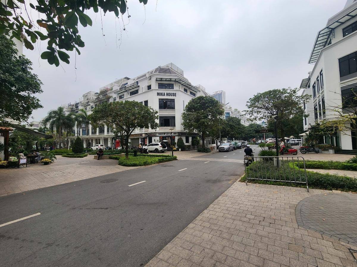 Bán liền kề Vinhomes Gardenia Hàm Nghi, 120m2, 5 tầng, thang máy, vị trí đẹp - Ảnh 2