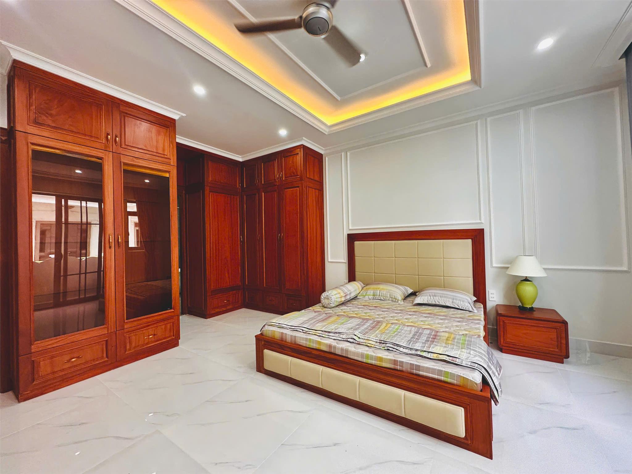 HIẾM, HXH, Ngang 4,8M, Xây mới 5 Tầng, - Full NT GÕ ĐỎ, KDC Khép kín cổng riêng. Camera An Ninh, - Ảnh 4