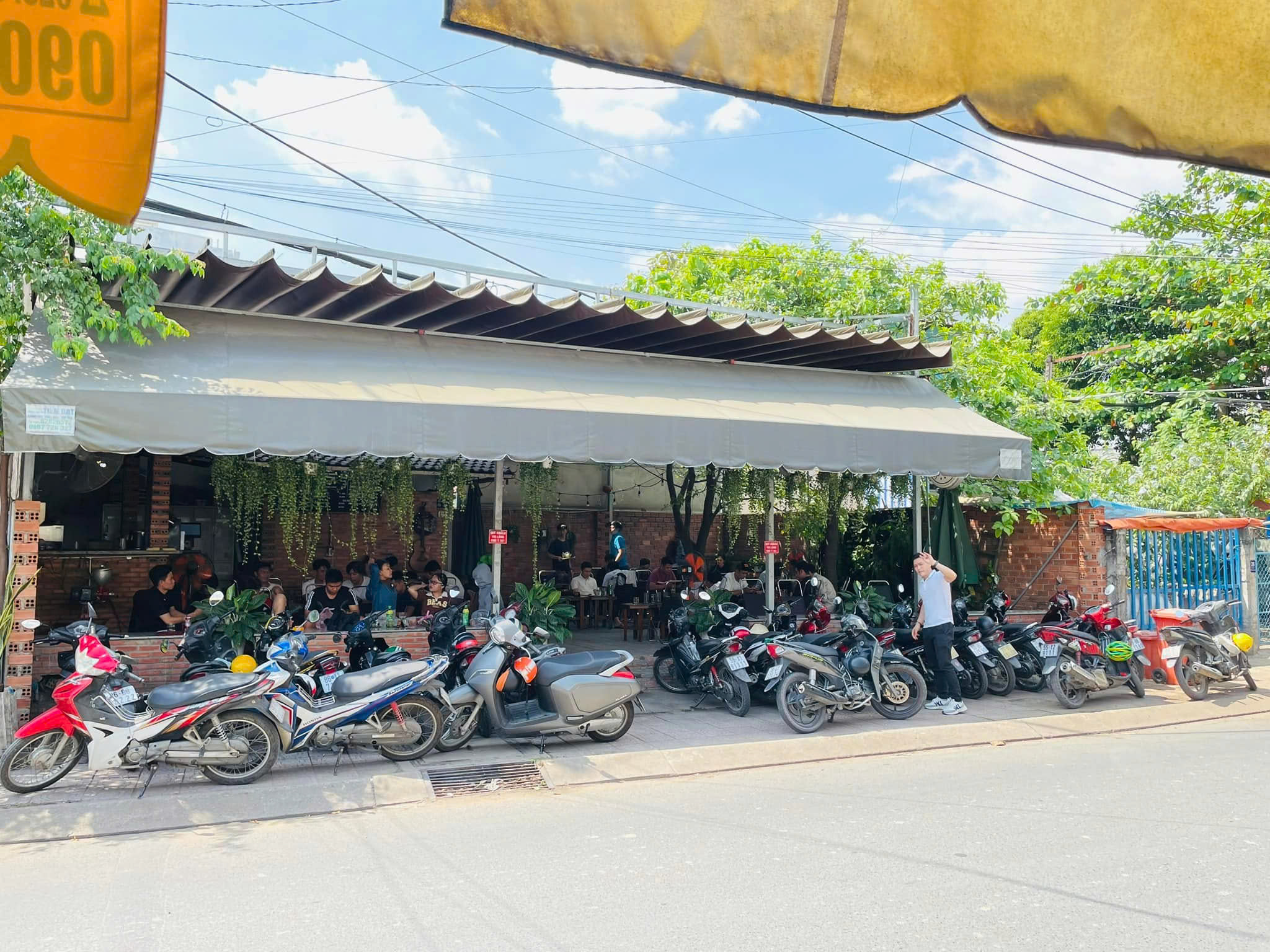SỞ HỮU QUÁN CAFE HOẠT ĐỘNG ỔN ĐỊNH – GIÁ THUÊ RẺ – KHÔNG CỌC – VỢ NGHỈ SINH CẦN SANG GẤP (CHÍNH CHỦ) - Ảnh 1