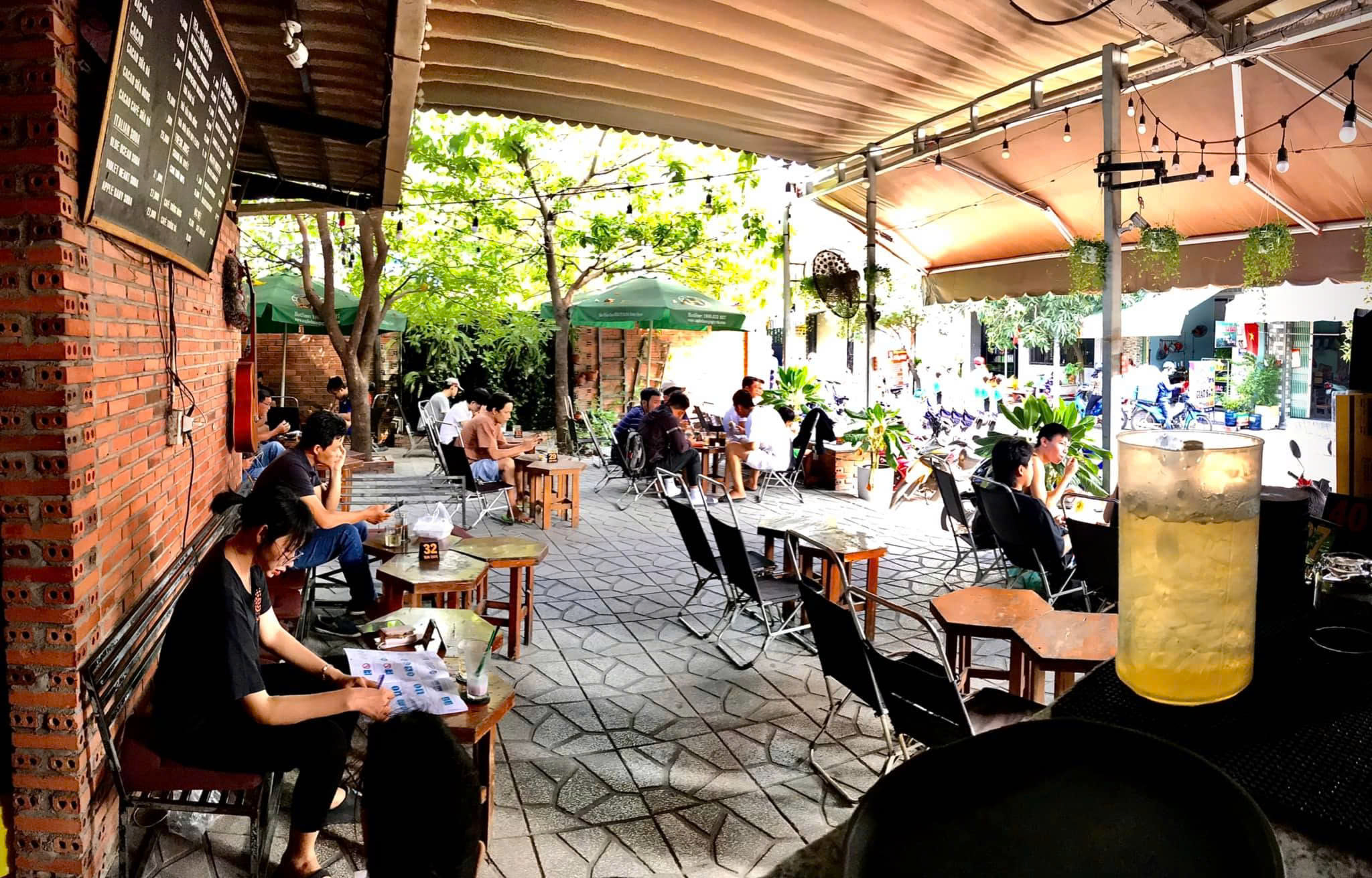 SỞ HỮU QUÁN CAFE HOẠT ĐỘNG ỔN ĐỊNH – GIÁ THUÊ RẺ – KHÔNG CỌC – VỢ NGHỈ SINH CẦN SANG GẤP (CHÍNH CHỦ) - Ảnh 2