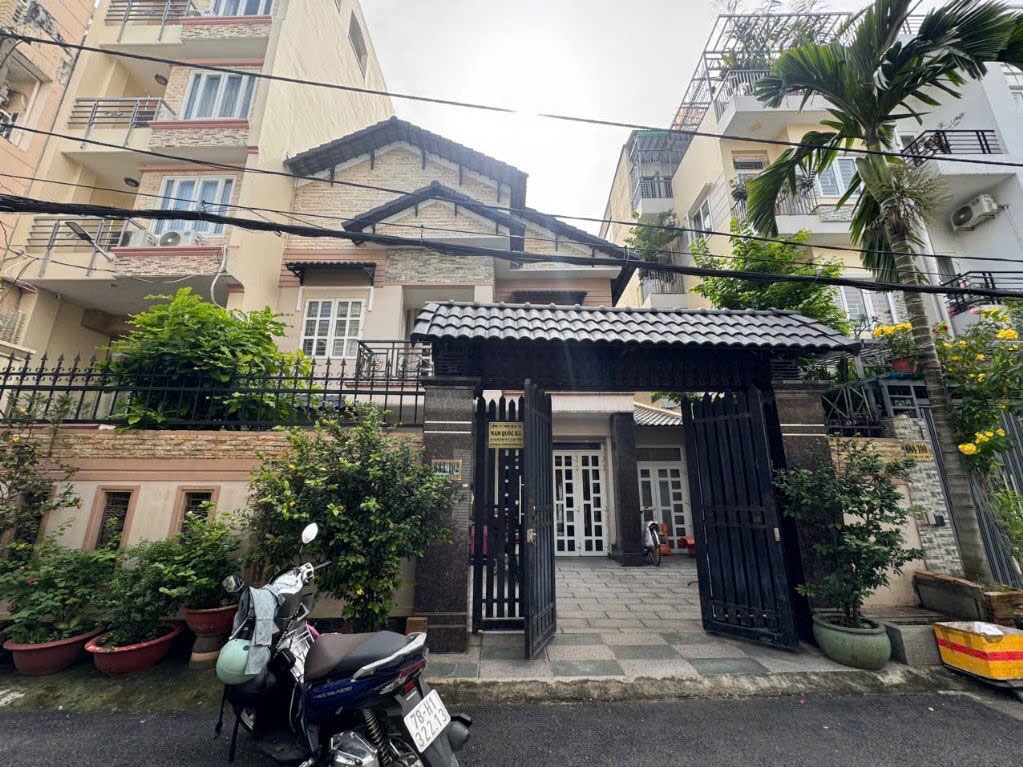BIỆT THỰ VIP LÊ ĐỨC THỌ – NỘI THẤT CAO CẤP – HẺM 8M – 209M² – 25.5 TỶ - Ảnh chính