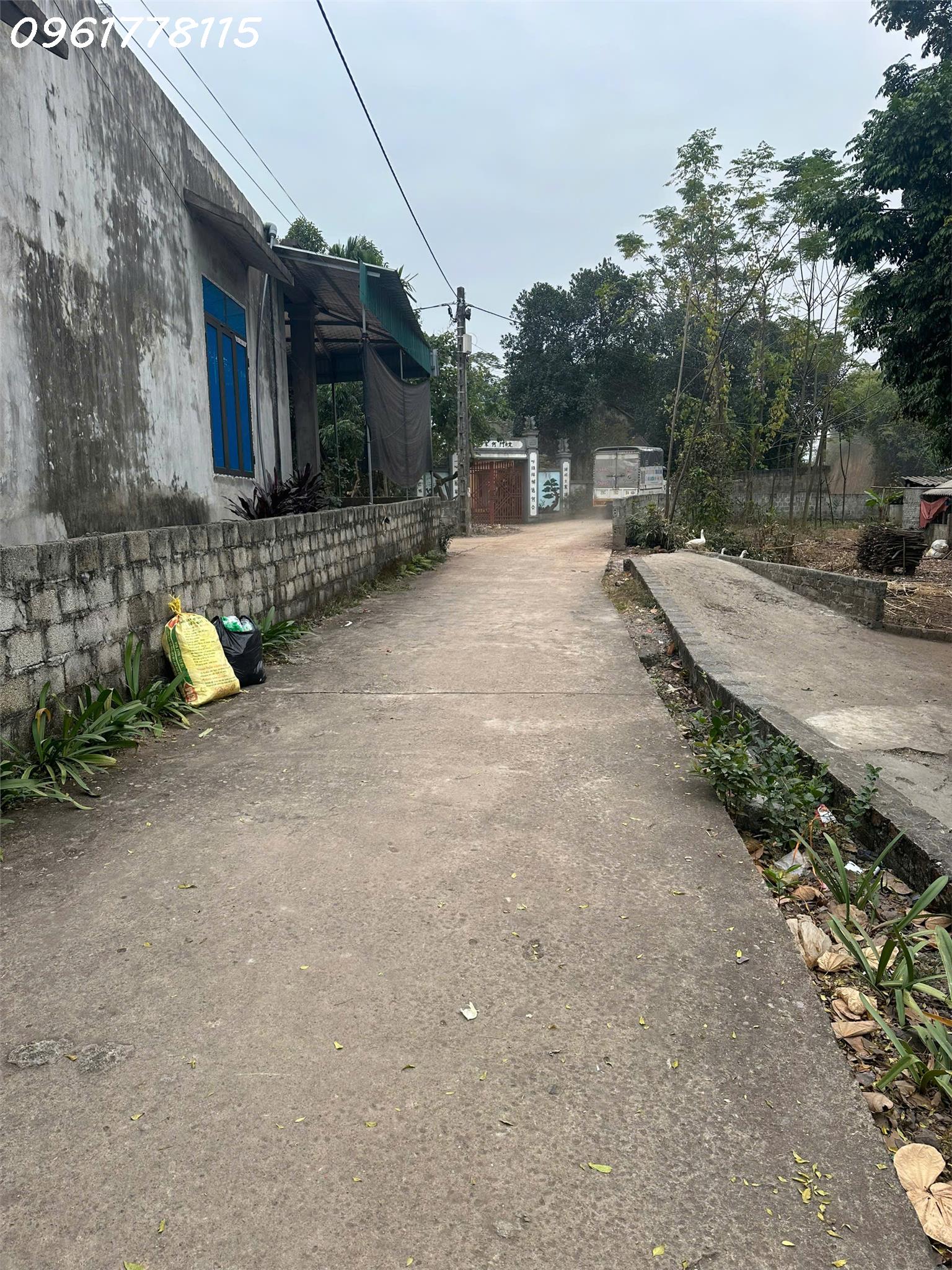 Chính chủ cần bán 369,8m2 đất vị trí đẹp tại xã An Phú, Mỹ Đức, Hà Nội, giá chỉ 10tr/m - Ảnh chính