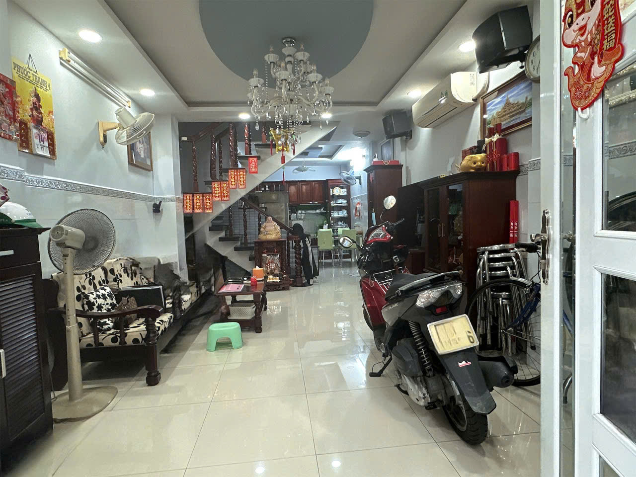 Nhà phố HIẾM Q.4 hẻm 8m Khánh Hội DTS 130m2 ngang 4m vị trí đẹp sát vách Q1 chỉ 12.5 tỷ. - Ảnh 3