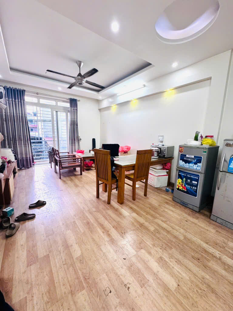 NHÀ CẦU GIẤY, NGÕ NÔNG, GẦN PHỐ, Ô TÔ, KINH DOANH VĂN PHÒNG, FULL NỘI THẤT, CHỈ 12.8 TỶ - Ảnh 2
