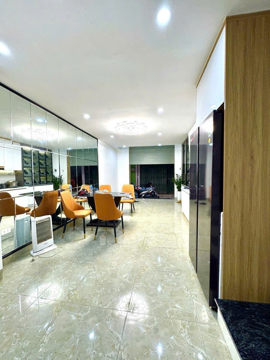 NGÕ CHỢ KHÂM THIÊN THANG MÁY FULL NỘI THẤT DT 35m2 6 tầng MT 3.7m Giá 9.8 tỷ - Ảnh 1