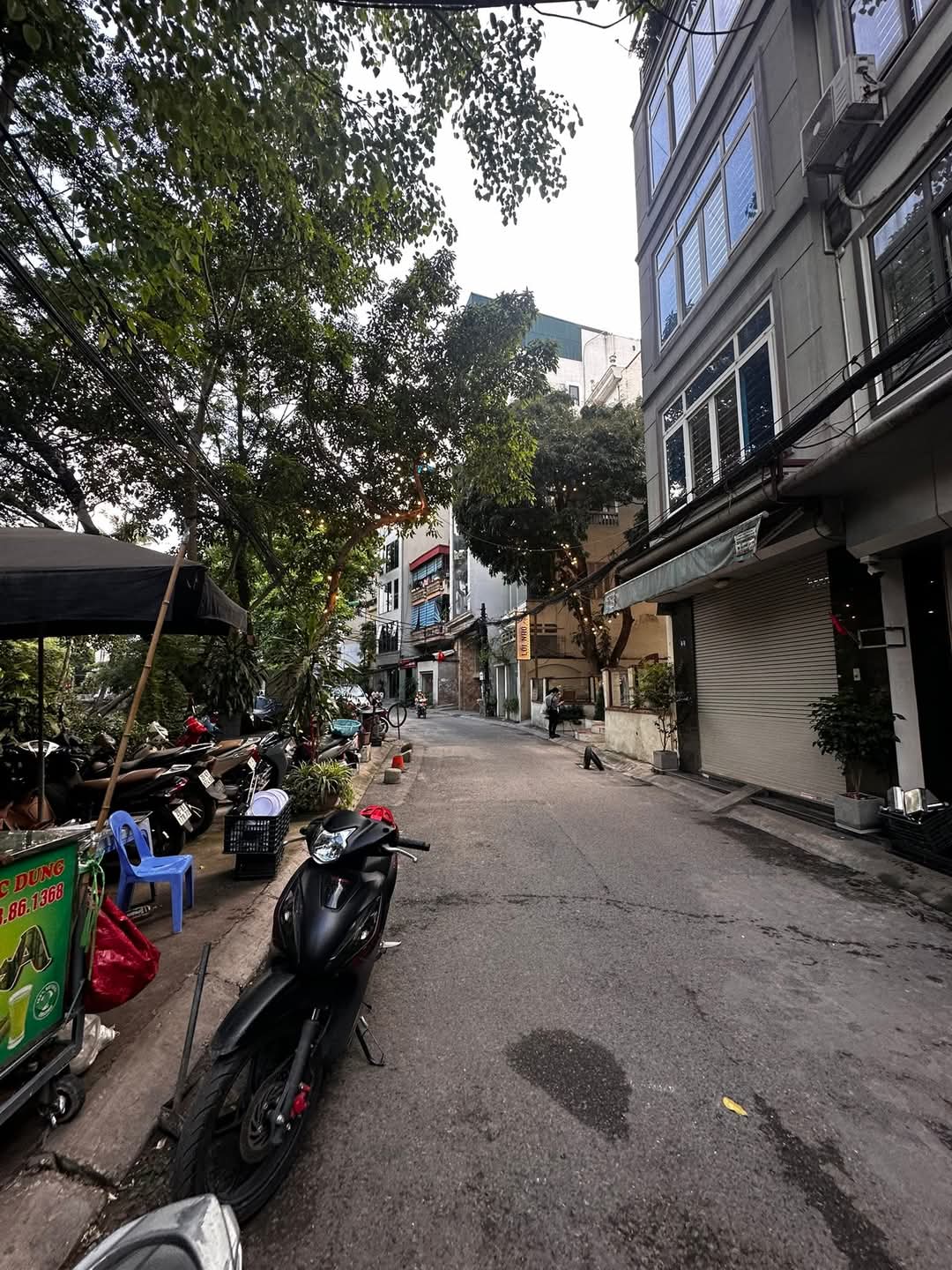 BÁN NHÀ ĐƯỜNG HOÀNG QUỐC VIỆT CẦU GIẤY - NGÕ Ô TÔ TRÁNH KINH DOANH. DT 107M2 GIÁ 40 TỶ - Ảnh chính
