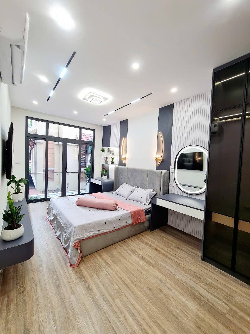 NHÀ MỚI VIP SIÊU HIẾM ĐỘI CẤN-BA ĐÌNH -39M2-4 Tầng-3,5MT-9,6 Tỷ - Ảnh 2