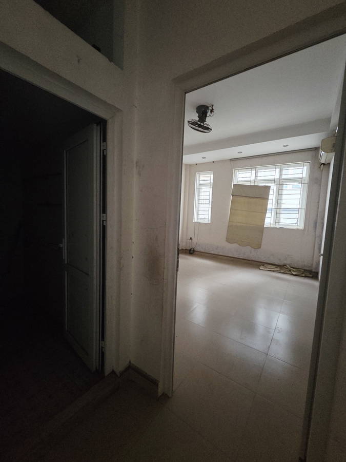 Bán Nhà Hoàng Quốc Việt. Cầu Giấy. Ô Tô. Vỉa Hè. DT 41m2. MT 4m. 4 Tầng. Giá 16,6 Tỷ. - Ảnh 1